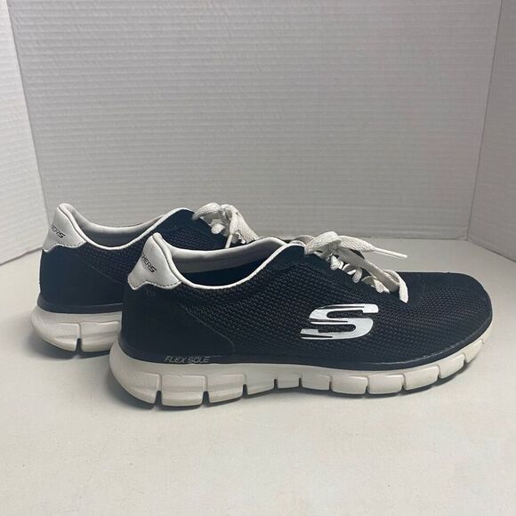 SKECHERS Women’s Air Cooled Memory Foam Black & White Lite Weight Athletic Shoes - Picture 11 of 12